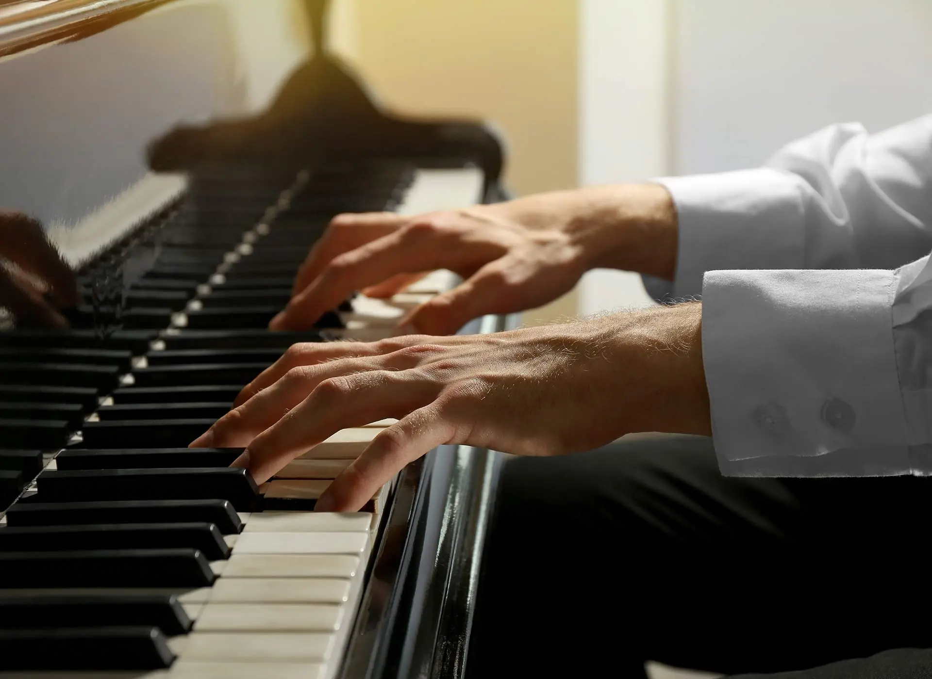 beautiful hands on the piano