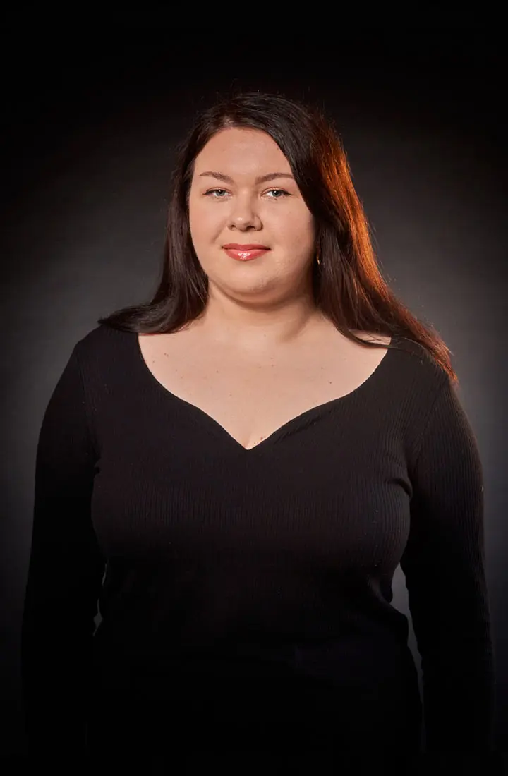 Daria, piano and singing teacher at LMT Music Academy