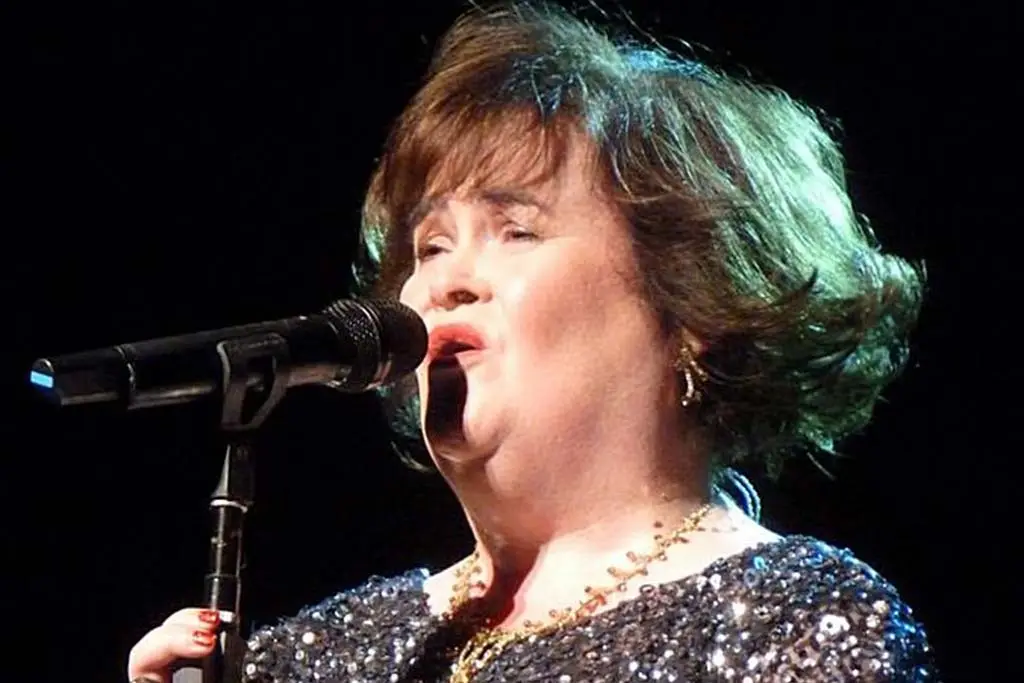 Image of Susan Boyle singing